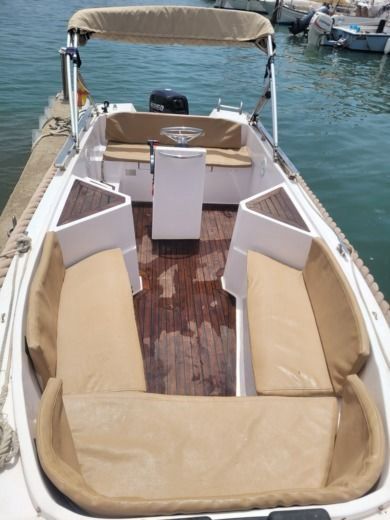 Silver 495 en el agua